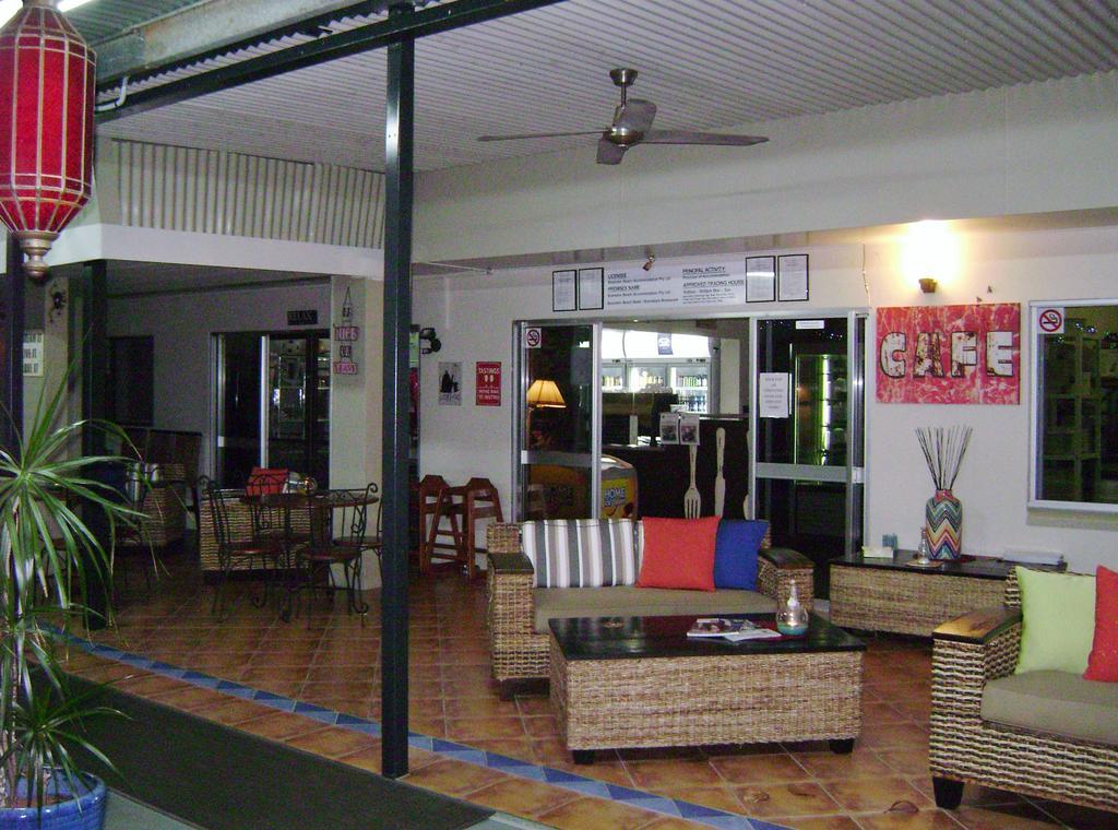Bramston Beach Motel Экстерьер фото