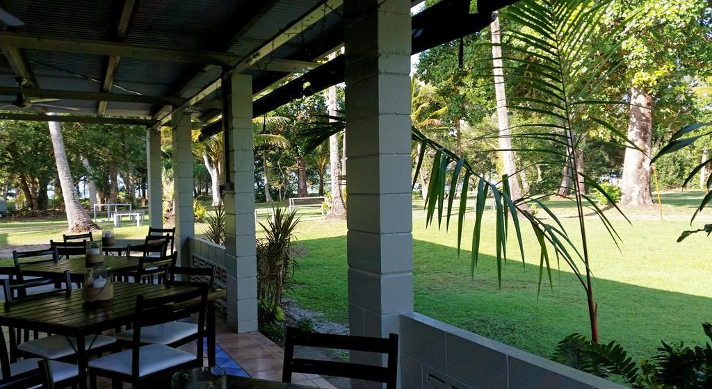 Bramston Beach Motel Экстерьер фото