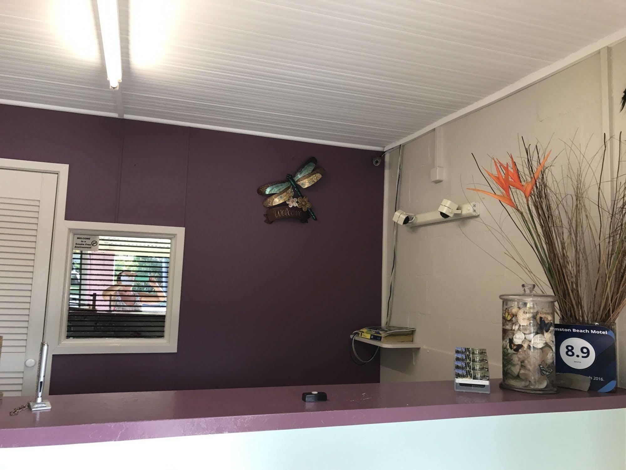 Bramston Beach Motel Экстерьер фото