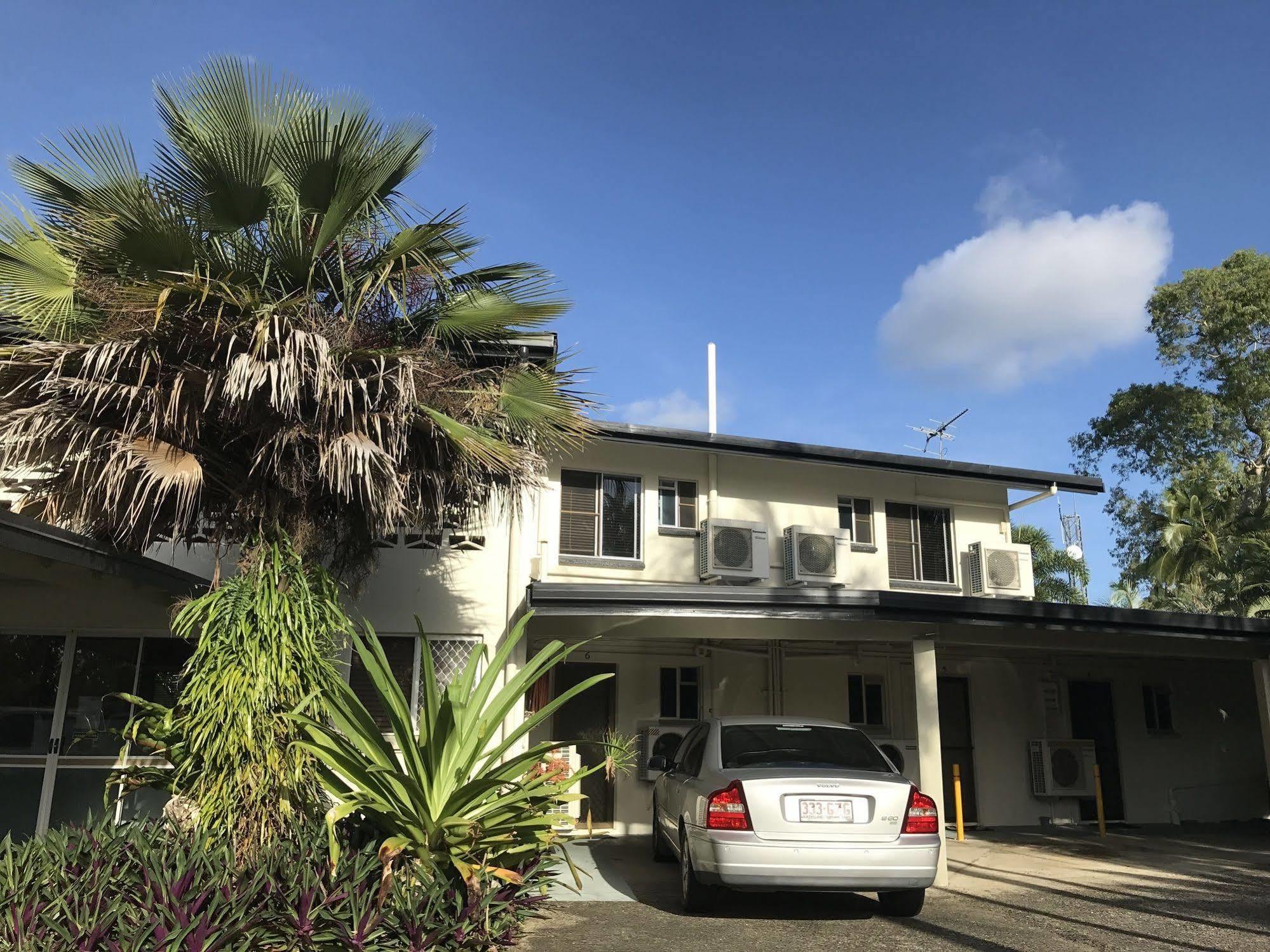 Bramston Beach Motel Экстерьер фото